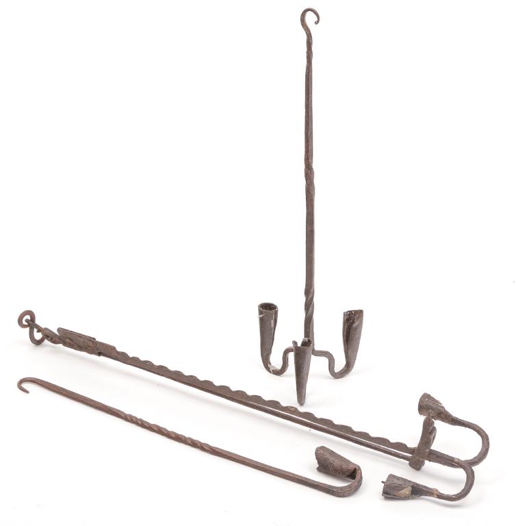 THREE AMERICAN LOOM LIGHTS. (1 of 3)