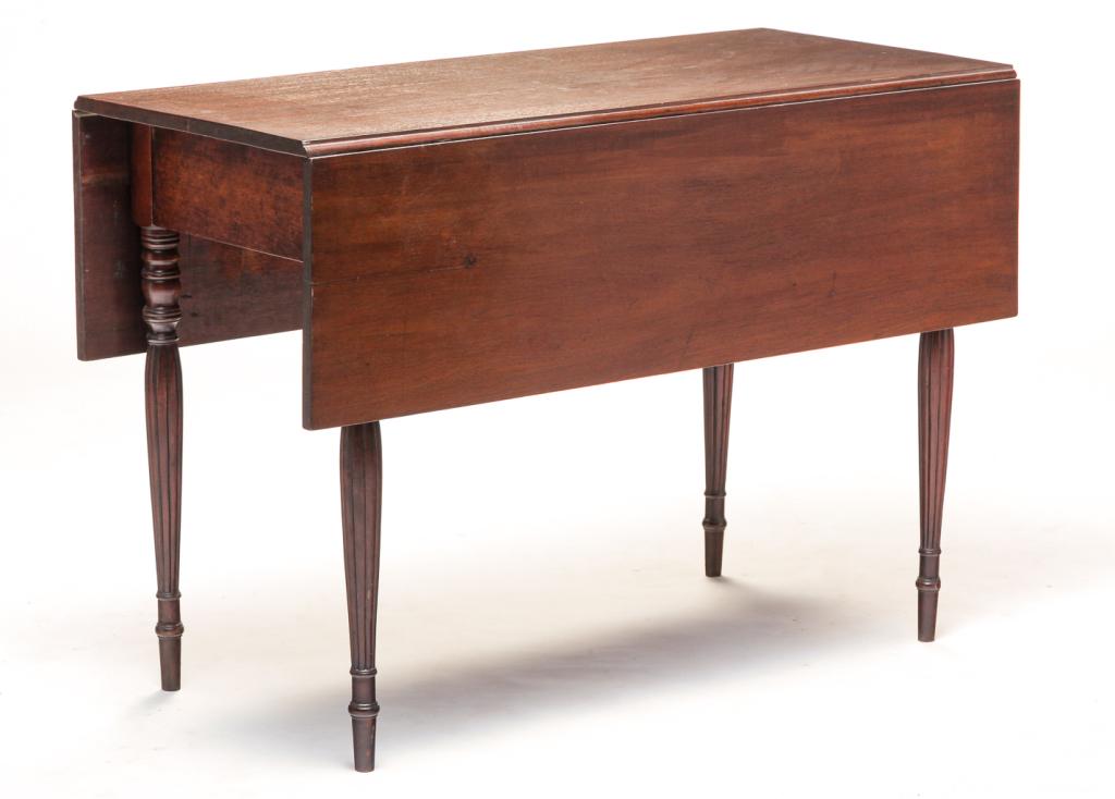 AMERICAN SHERATON DROP LEAF TABLE. (1 of 4)