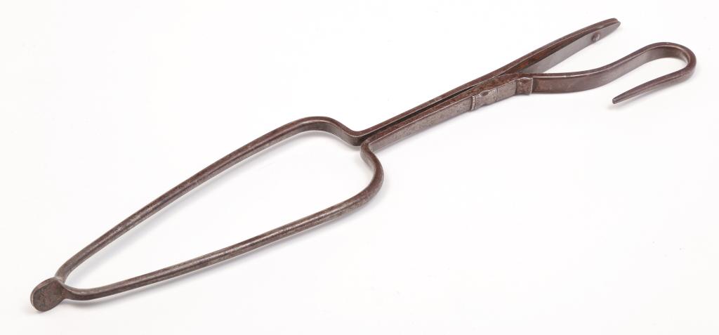 PAIR OF AMERICAN EMBER TONGS. (1 of 3)