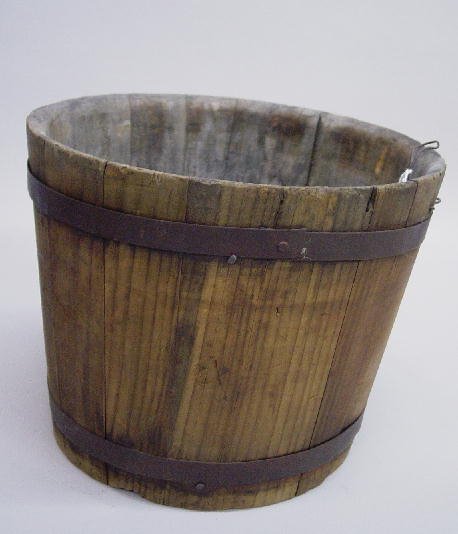 TWO PRIMITIVES. Apple basket with hickory - 3