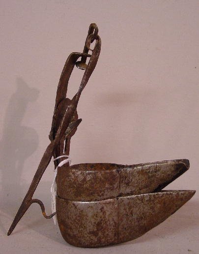 THREE WROUGHT IRON DOUBLE CRUSIE LAMPS. - 3
