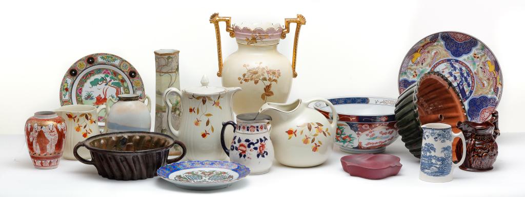 GROUP OF CHINA.: Nineteenth-20th century. Includes English handled urn vase, blue and white transfer, two Japanese Nippon vases, European turk's head molds, contemporary decorative Chinese porcelain plates and bowl an