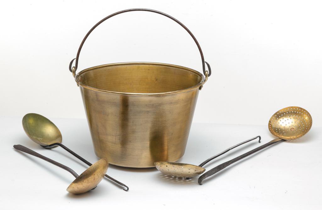 FIVE PIECES OF AMERICAN BRASS.: Second half 19th century. Signed spun kettle "Hayden Patent Dec. 16, 1851, Manufactured by The Ansonia Brass Co." 10.75"h. 15"d. And four utensils with forged handles: two skimmers 23"l. and 19.5"l. A
