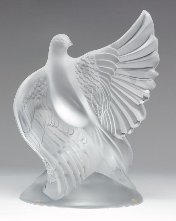 FRENCH "LALIQUE" GLASS "DEA" DOVE. (1 of 3)