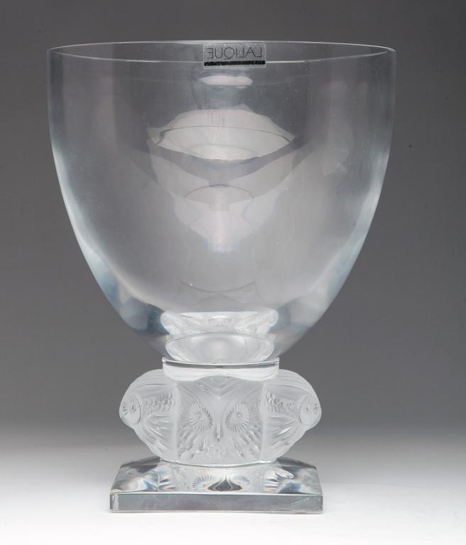 FRENCH "LALIQUE" GLASS GRAND DUCS VASE. (1 of 4)