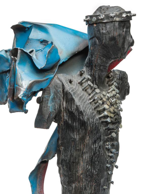 MODERNIST SCULPTURE OF A KING. (1 of 3)