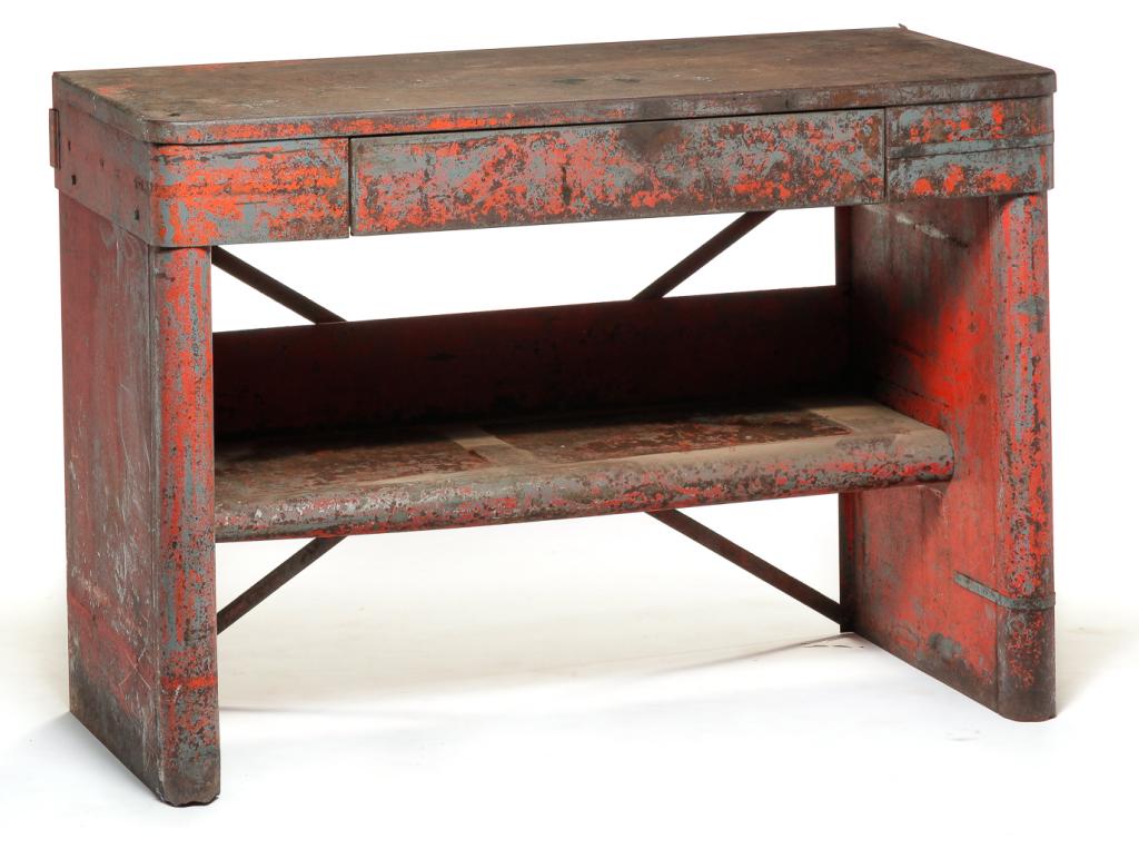AMERICAN INDUSTRIAL DESK. (1 of 3)