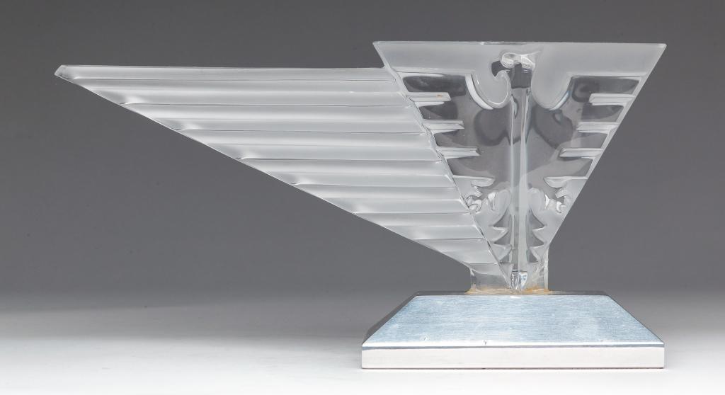 FRENCH "LALIQUE" GLASS ART DECO EAGLE. (1 of 3)
