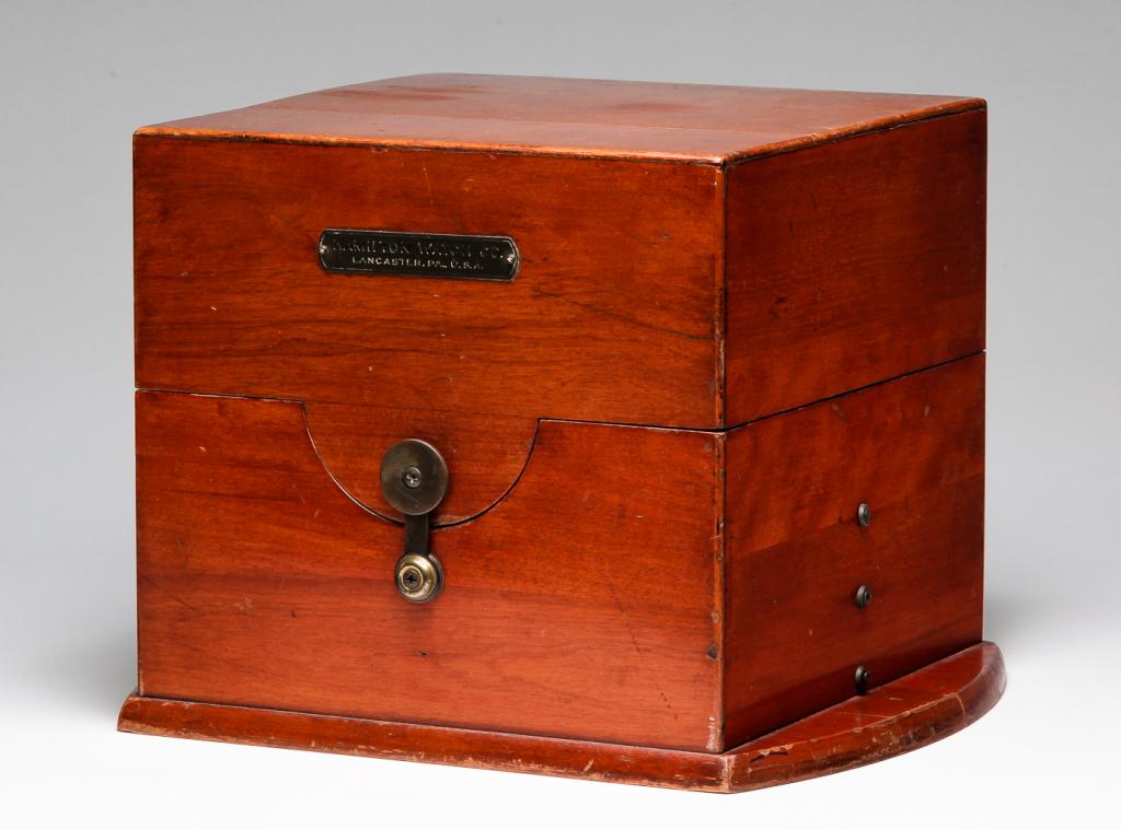 HAMILTON CHRONOMETER STYLE CLOCK. (1 of 5)