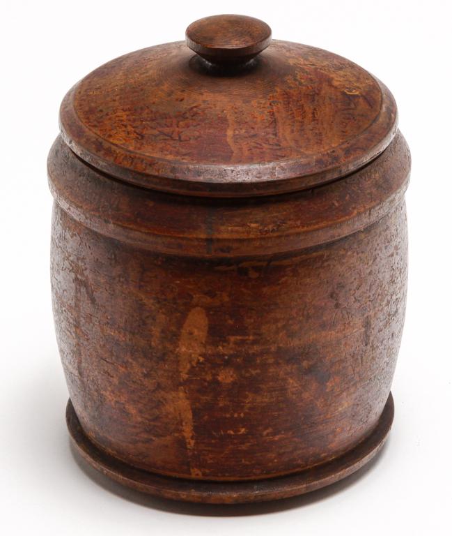 AMERICAN DECORATED TREENWARE CONTAINER. (1 of 3)