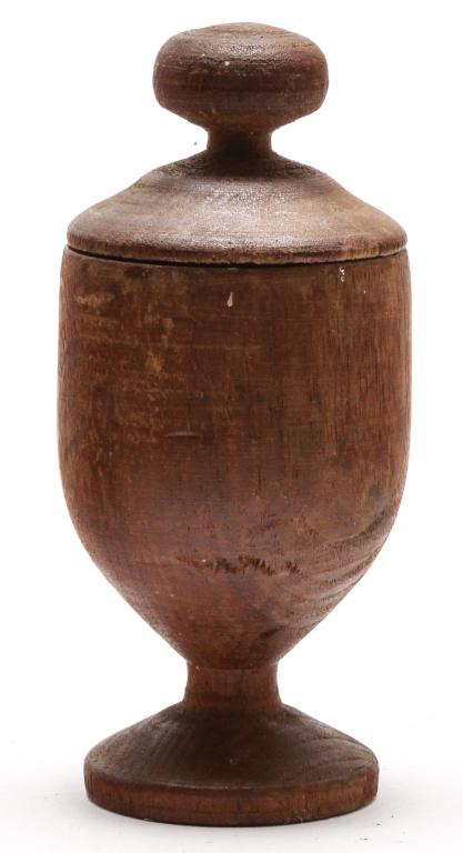 AMERICAN TREENWARE COVERED JAR. (1 of 3)