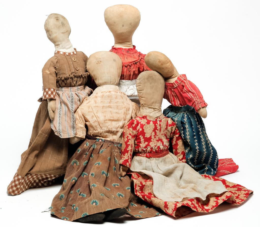 FIVE AMERICAN CLOTH DOLLS. (1 of 1)