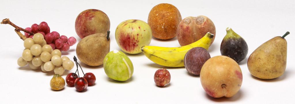 TWENTY EIGHT PIECES OF STONE FRUIT AND NUTS. (1 of 4)