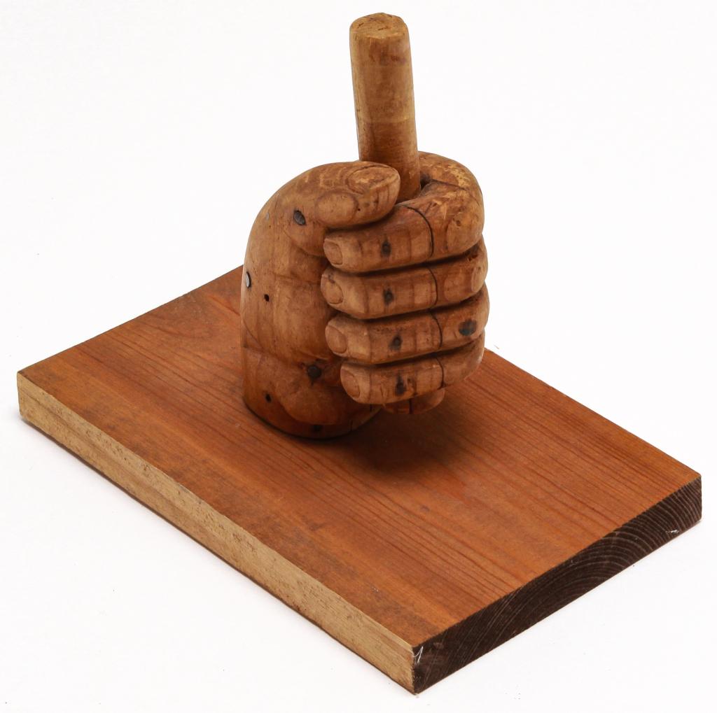 AMERICAN FOLK ART CARVED FIST. (1 of 4)