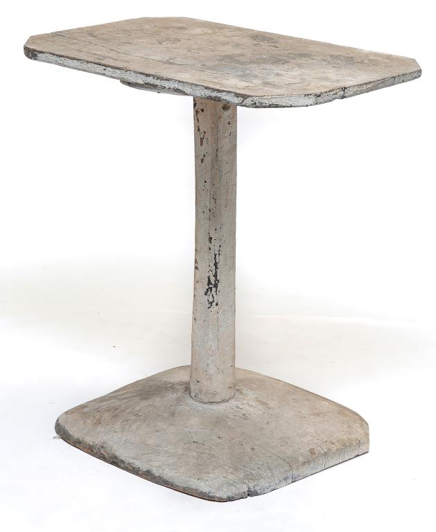 AMERICAN PRIMITIVE STAND. (1 of 3)