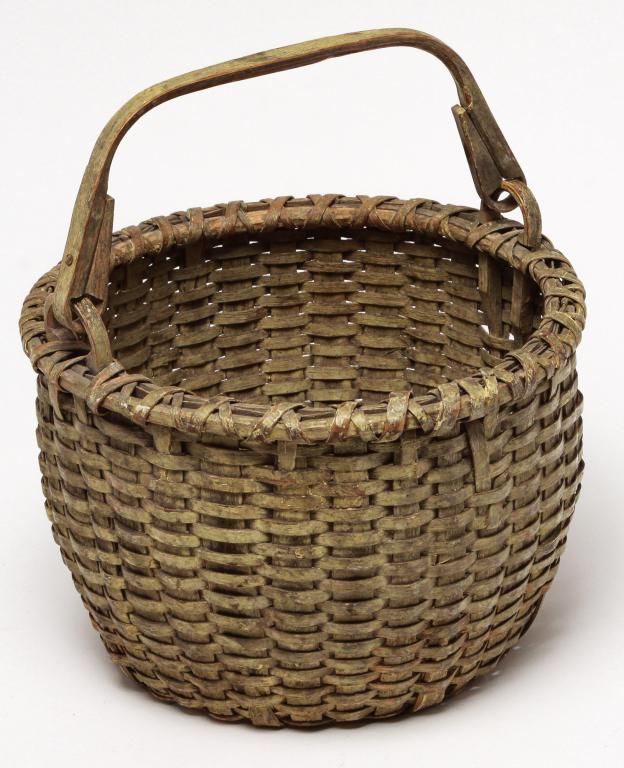 AMERICAN PAINTED BASKET. (1 of 3)
