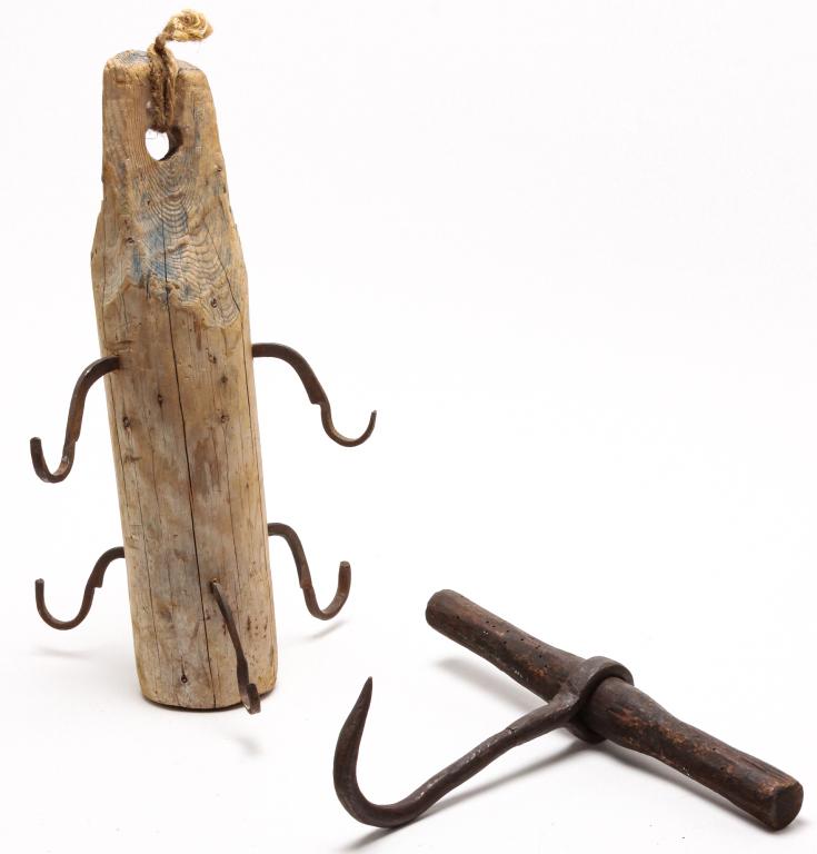 AMERICAN BALE HOOK AND DRYING RACK. (1 of 2)