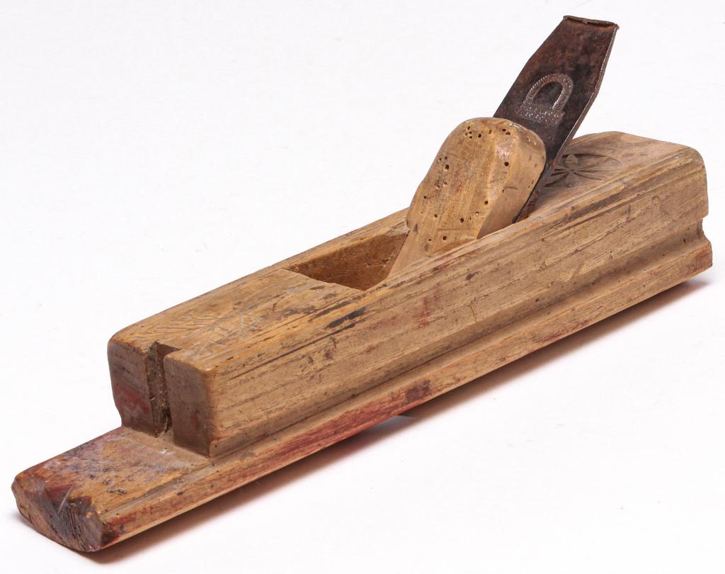 AMERICAN COVE MOLDING PLANE. (1 of 5)