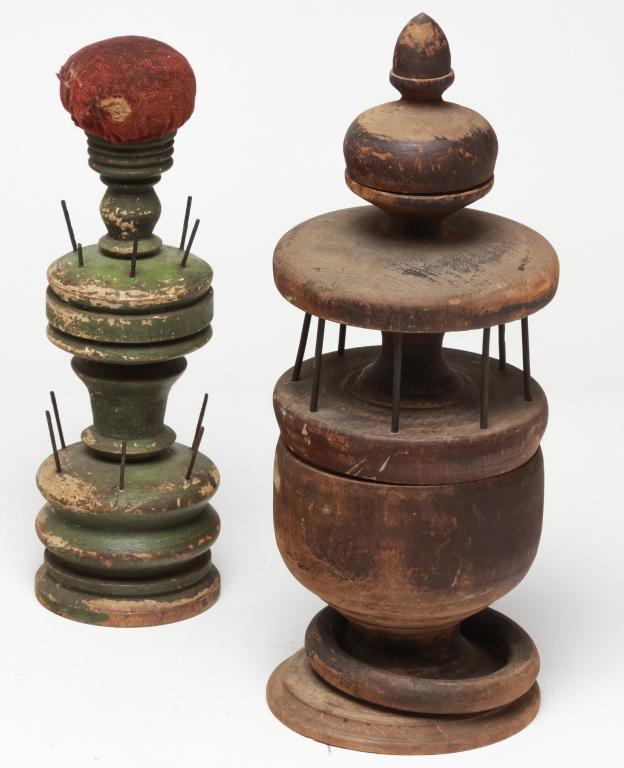 TWO AMERICAN COUNTRY SEWING CADDIES. (1 of 4)