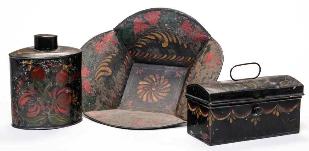 THREE PIECES OF AMERICAN TOLE. (1 of 6)