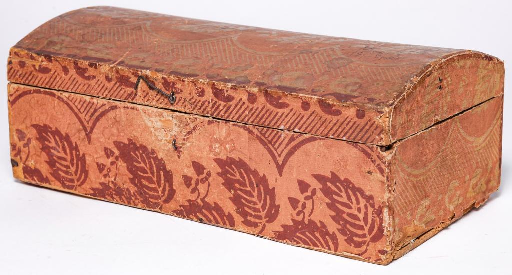 AMERICAN DOME TOP WALLPAPER BOX. (1 of 5)