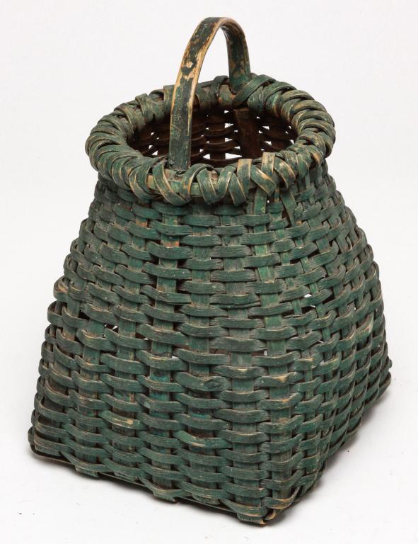 AMERICAN PAINTED BASKET. (1 of 2)