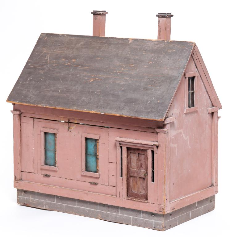 AMERICAN DOLL HOUSE. (1 of 5)