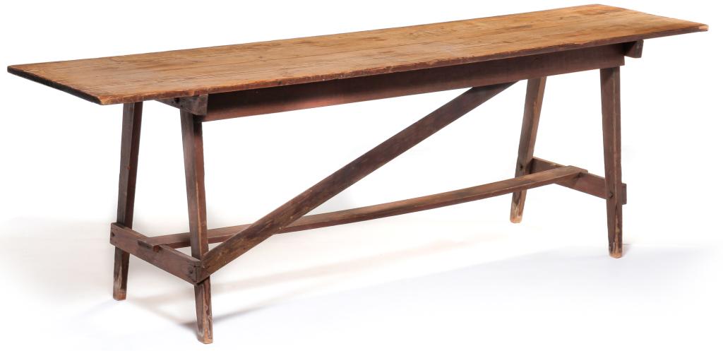 AMERICAN COUNTRY WORKTABLE. (1 of 2)