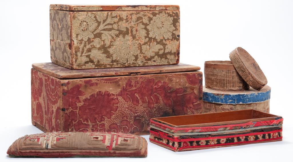 FIVE AMERICAN BOXES. (1 of 5)