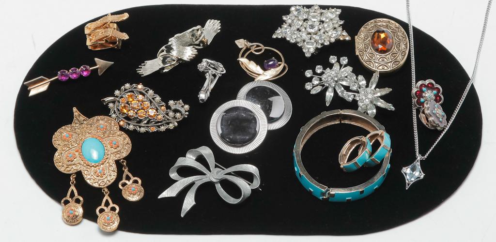 MID-CENTURY SIGNED COSTUME JEWELRY. (1 of 2)