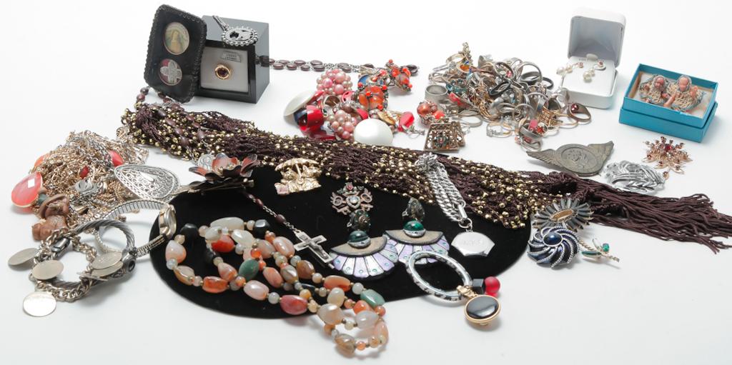 TOTE FULL OF OLD, AND NOT SO OLD, FASHION JEWELRY.: Mid - 20th â€“ early 21st century. Large group of assorted fashion jewelry, including group of charms. Several pieces missing stones and/or clasps.