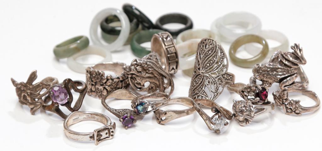 VINTAGE STYLE STERLING RINGS & JADEITE BANDS. (1 of 1)