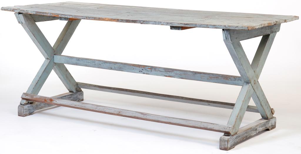 AMERICAN PAINTED SAWBUCK TABLE. (1 of 2)