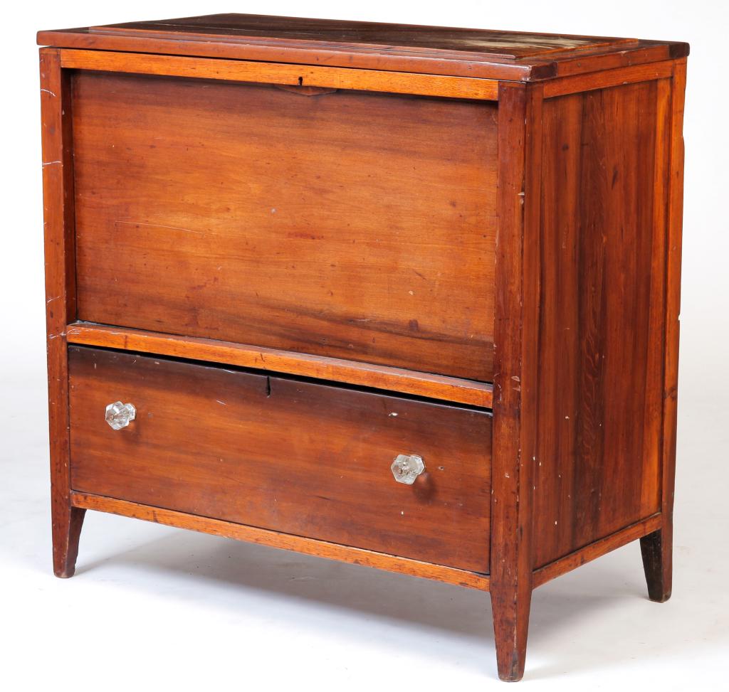 AMERICAN PRIMITIVE MULE CHEST. (1 of 4)