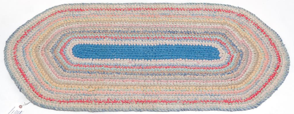 AMERICAN BRAIDED RUG. (1 of 2)