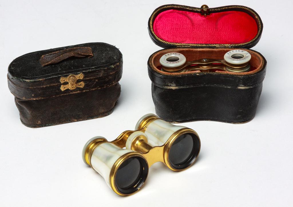 TWO PAIRS OF FRENCH OPERA GLASSES. (1 of 2)