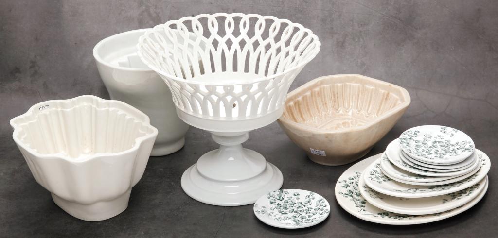 FIFTEEN PIECES OF CHINA. (1 of 2)