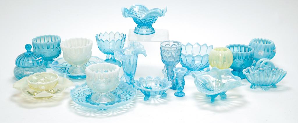 GROUP OF AMERICAN OPALESCENT PATTERN GLASS. (1 of 2)