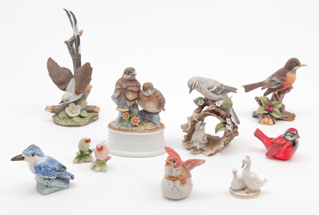 ELEVEN CHINA AND EARTHENWARE BIRD FIGURINES. (1 of 9)