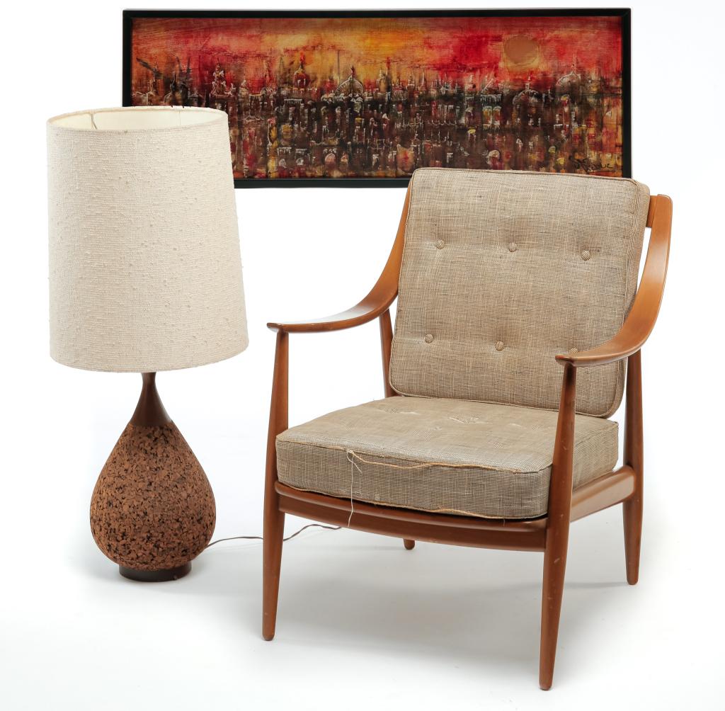 THREE MID CENTURY MODERN PIECES. (1 of 6)