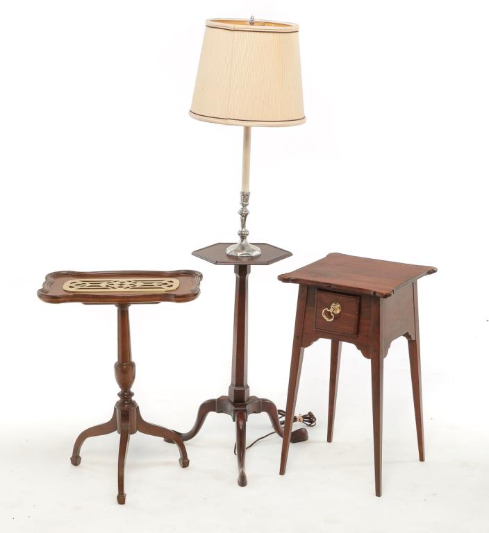 THREE PERIOD STYLE PIECES OF AMERICAN FURNITURE. (1 of 5)
