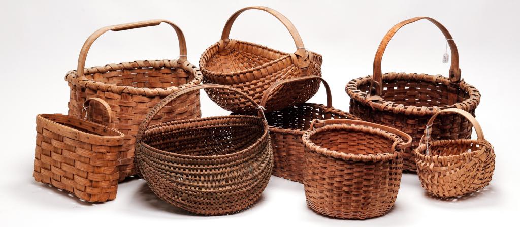 GROUP OF AMERICAN SPLINT BASKETS. (1 of 1)