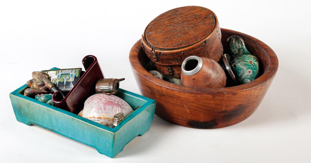 GROUP OF ECLECTIC ITEMS INCLUDING WOODENWARE (1 of 6)