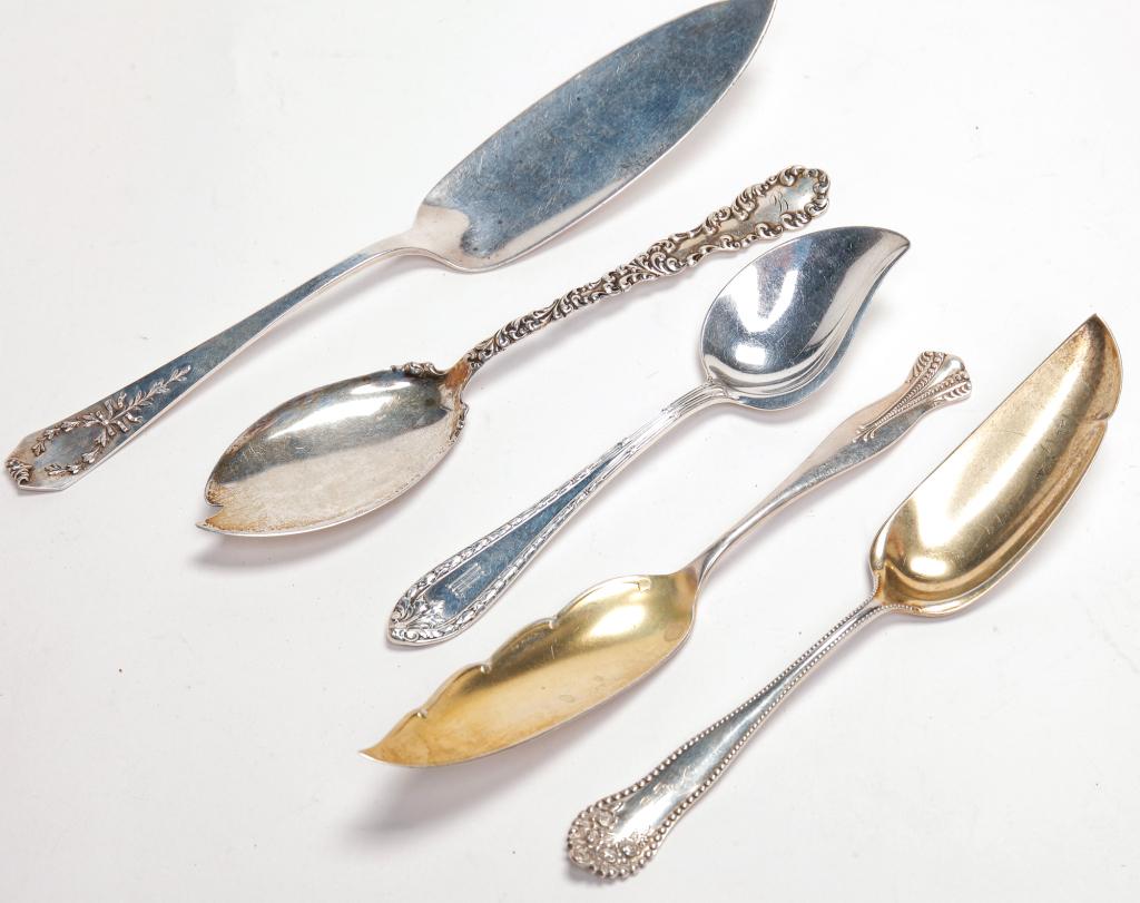 FIVE AFTER SCAN STERLING SERVING PIECES. (1 of 1)