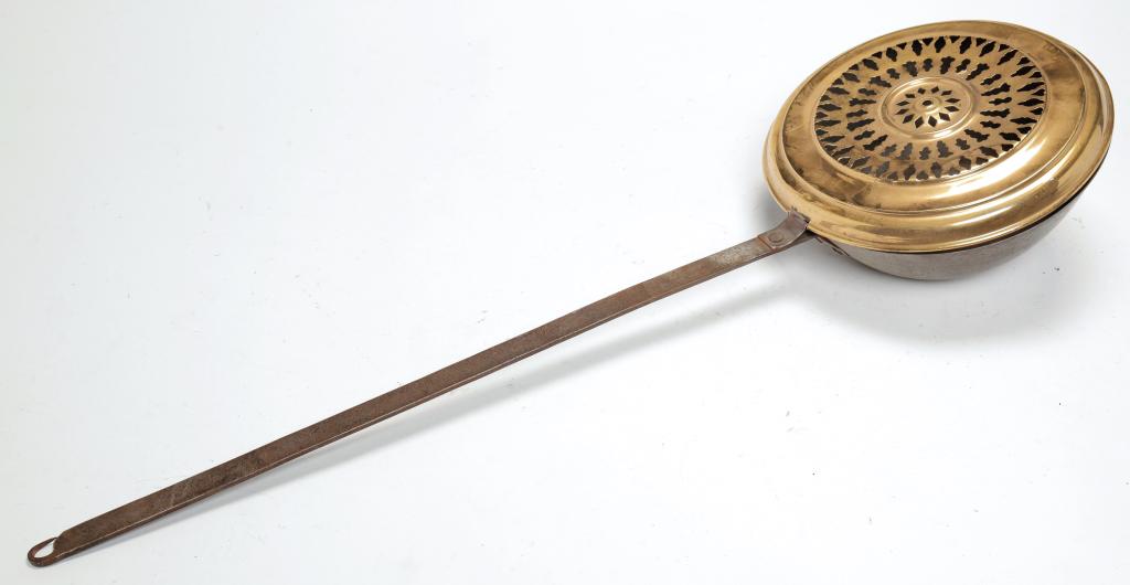 ENGLISH BED WARMER. (1 of 2)