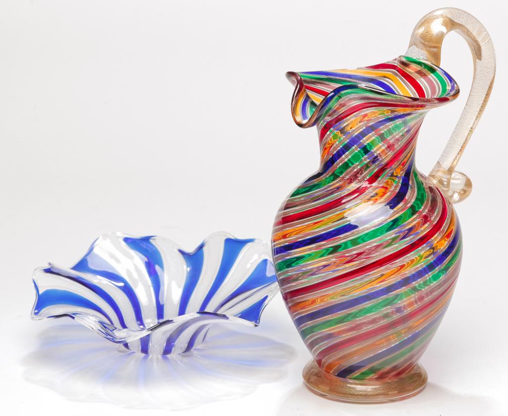 ITALIAN GLASS BOWL AND PITCHER. (1 of 3)