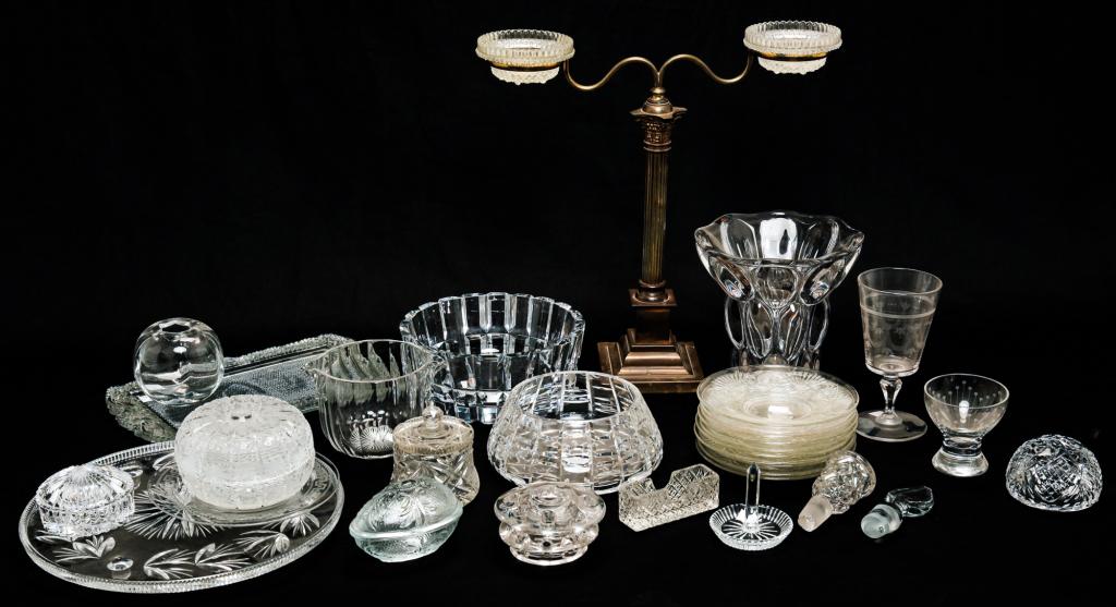 GROUP OF ASSORTED CLEAR GLASS. (1 of 3)
