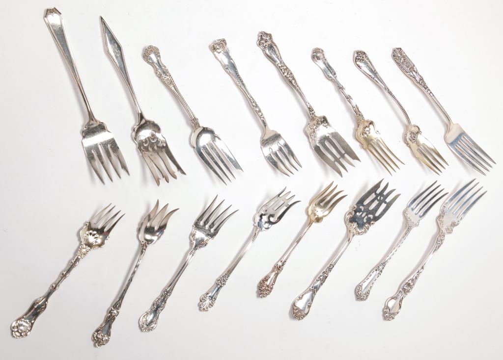 GROUP OF AMERICAN STERLING FORKS. (1 of 1)