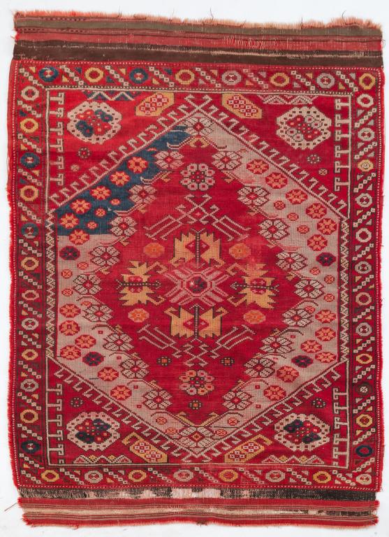 HAND WOVEN ORIENTAL AREA RUG. (1 of 2)