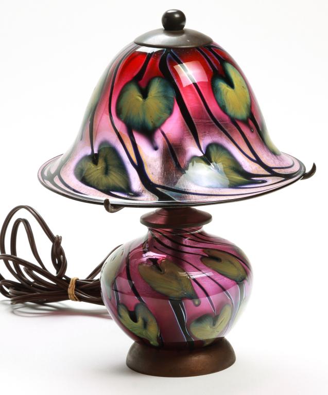 DANIEL LOTTON BOUDOIR LAMP. (1 of 2)